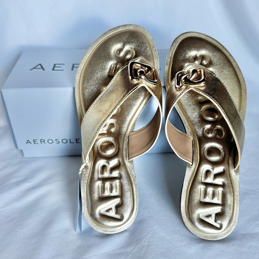Aerosoles Gold Thong Flip Flop Sandals NWT